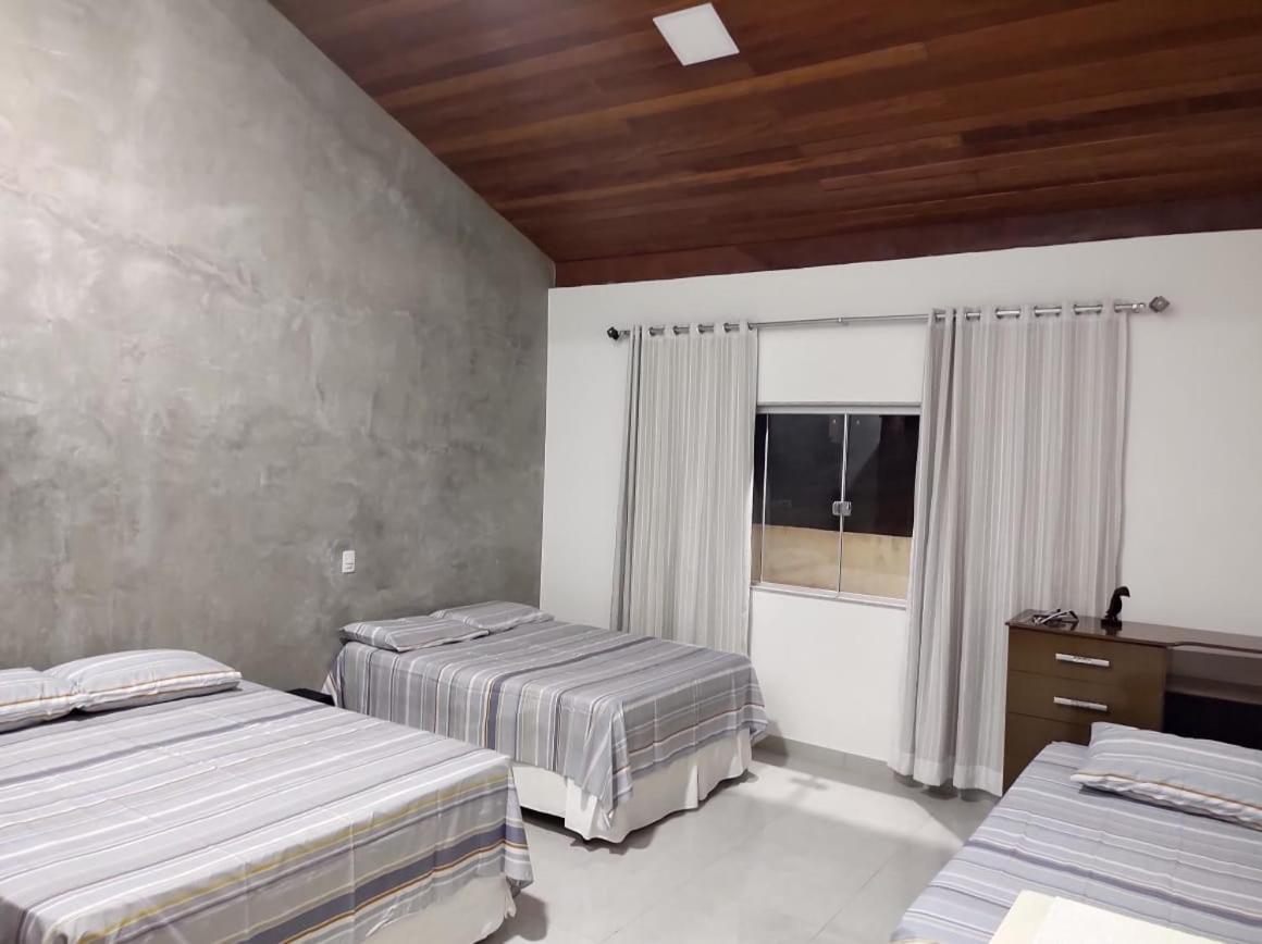 Casa De Campo Banheira, Lareira E Cachoeira 佩德拉阿祖尔 外观 照片