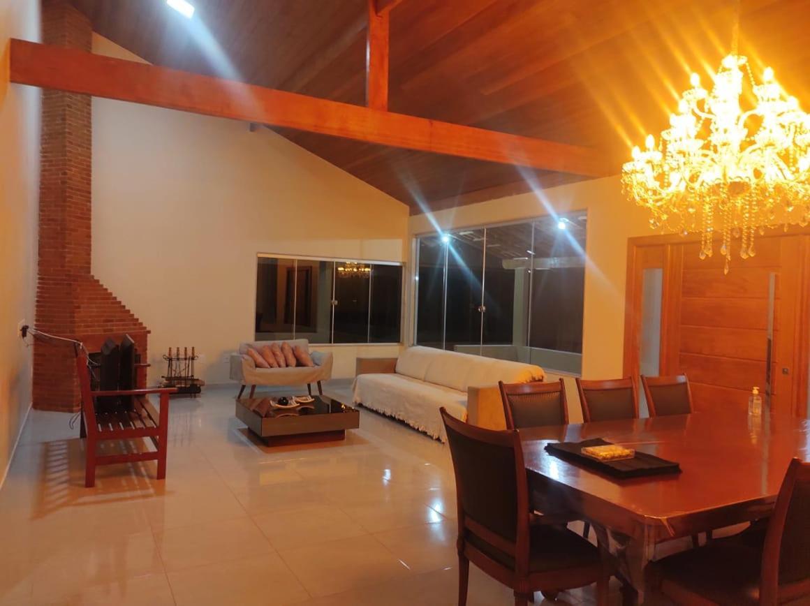 Casa De Campo Banheira, Lareira E Cachoeira 佩德拉阿祖尔 外观 照片