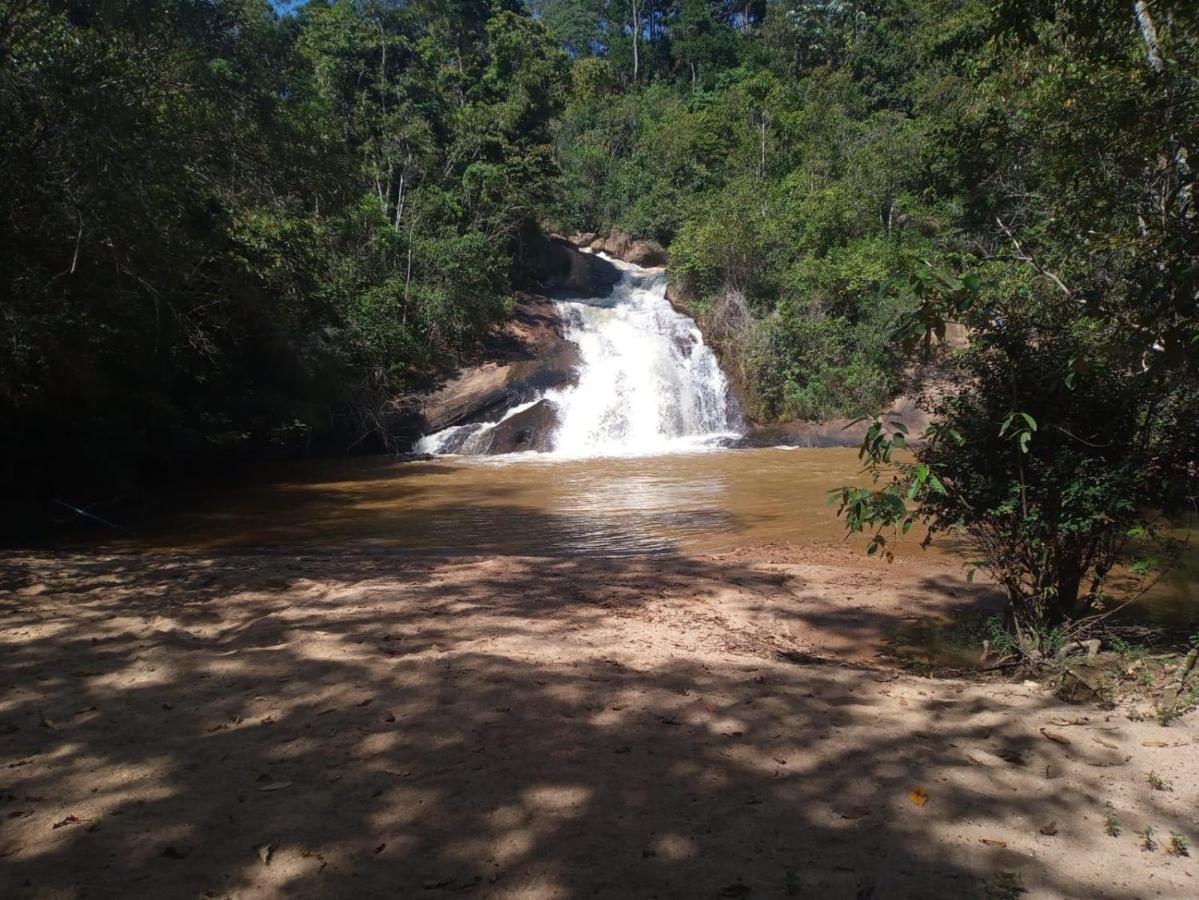 Casa De Campo Banheira, Lareira E Cachoeira 佩德拉阿祖尔 外观 照片