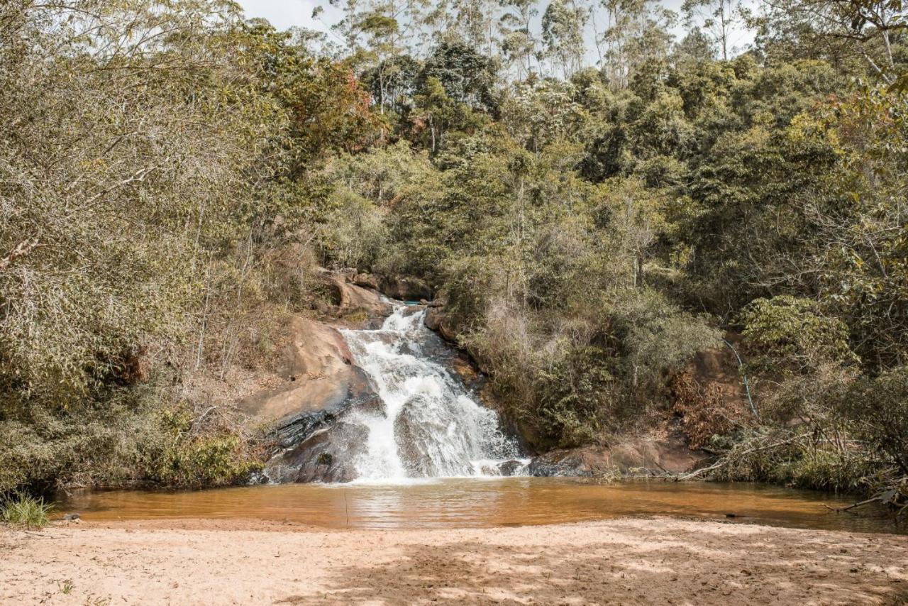 Casa De Campo Banheira, Lareira E Cachoeira 佩德拉阿祖尔 外观 照片