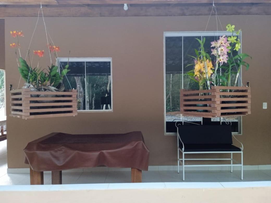 Casa De Campo Banheira, Lareira E Cachoeira 佩德拉阿祖尔 外观 照片